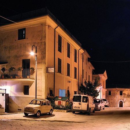 Il Centro Storico Apartment Posta Fibreno Bilik gambar