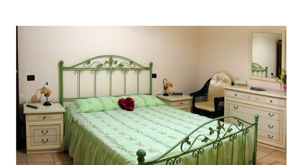 Il Centro Storico Apartment Posta Fibreno Bilik gambar