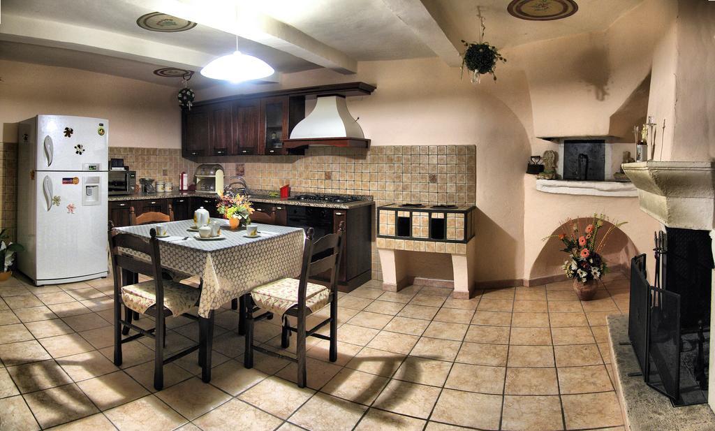 Il Centro Storico Apartment Posta Fibreno Bilik gambar