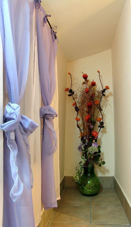 Il Centro Storico Apartment Posta Fibreno Bilik gambar